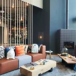 Moxy Amsterdam Schiphol Airport