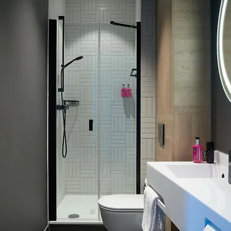 Moxy Amsterdam Schiphol Airport Hotel