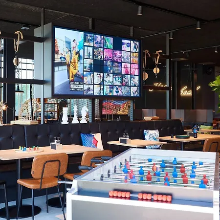 Moxy Amsterdam Schiphol Airport Hotel Hoofddorp