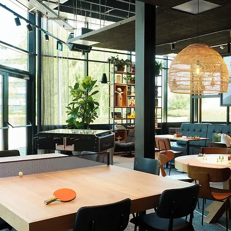 Moxy Amsterdam Schiphol Airport Hoofddorp
