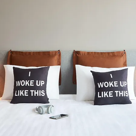 Hotel Moxy Amsterdam Schiphol Airport Hoofddorp