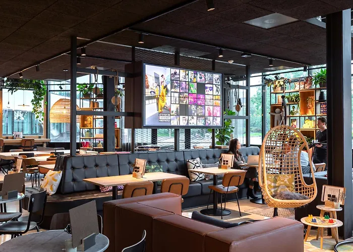 Moxy Amsterdam Schiphol Airport Hotel Hoofddorp