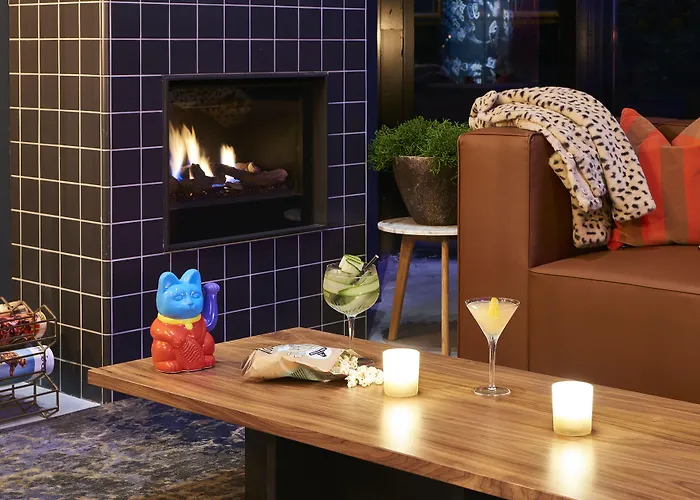 Moxy Amsterdam Schiphol Airport