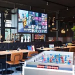 Moxy Amsterdam Schiphol Airport Hotel Hoofddorp
