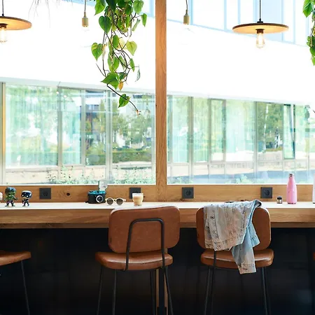 Moxy Amsterdam Schiphol Airport